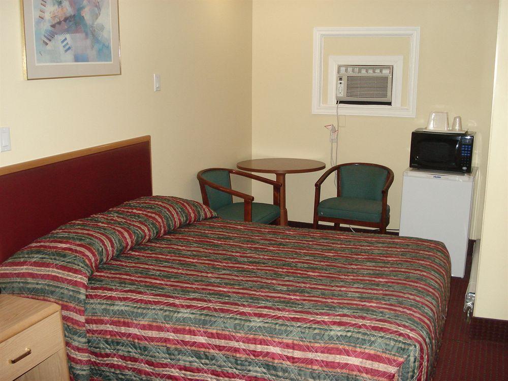 Lincoln Motel Sturgeon Falls Ngoại thất bức ảnh
