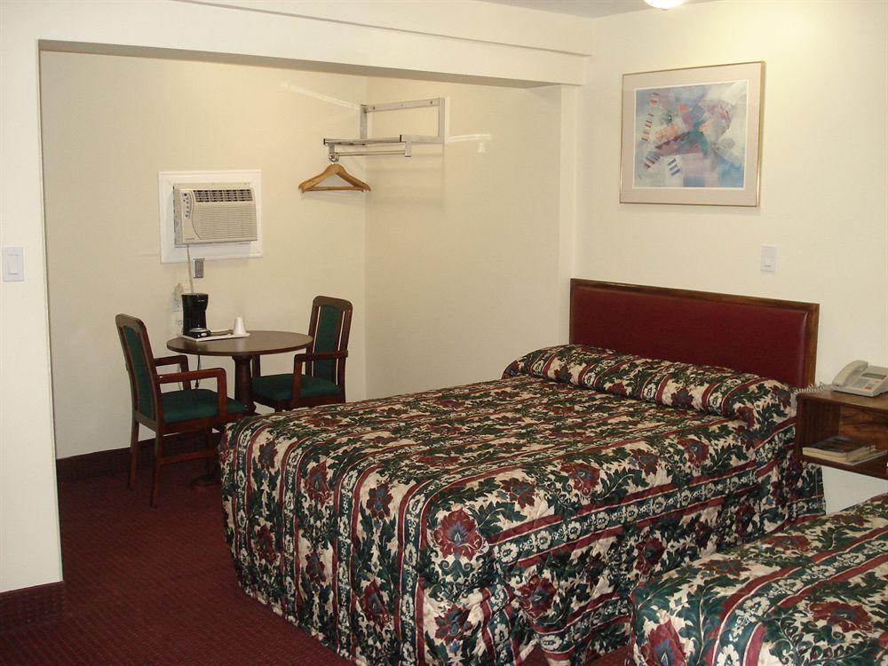 Lincoln Motel Sturgeon Falls Ngoại thất bức ảnh