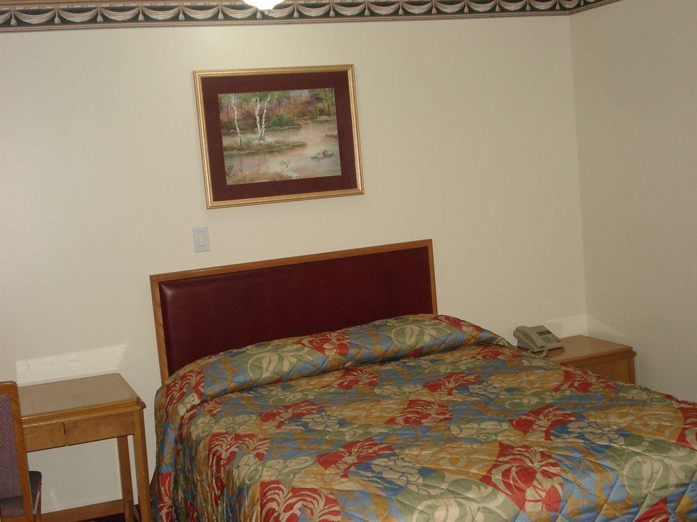 Lincoln Motel Sturgeon Falls Ngoại thất bức ảnh