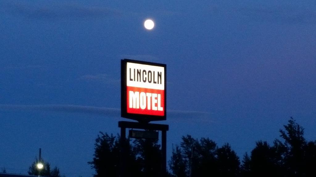 Lincoln Motel Sturgeon Falls Ngoại thất bức ảnh
