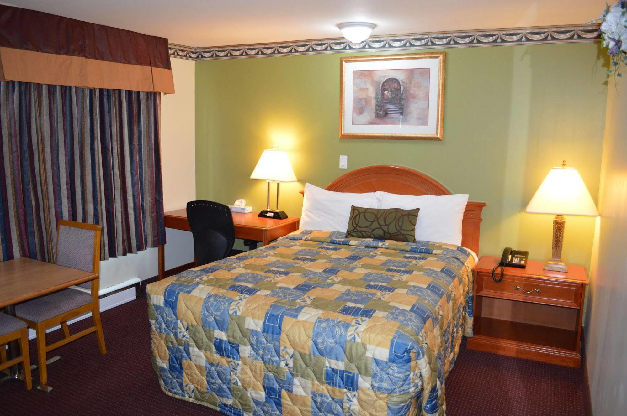 Lincoln Motel Sturgeon Falls Ngoại thất bức ảnh