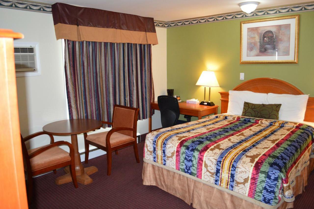 Lincoln Motel Sturgeon Falls Ngoại thất bức ảnh