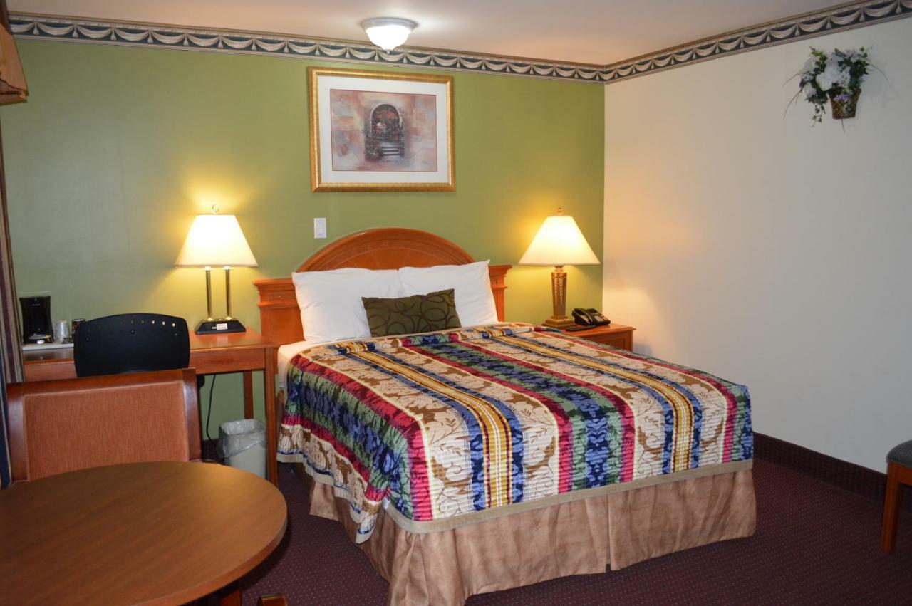 Lincoln Motel Sturgeon Falls Ngoại thất bức ảnh